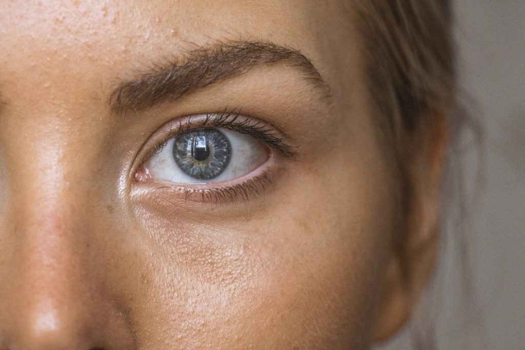 Hyaluronic Acid for eye discomfort