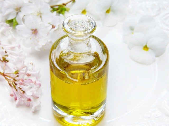 castor oil in a bottle